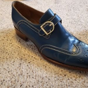 Women's dress shoes
